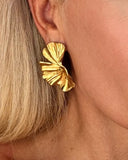 Lindi Kingi - Costa Twist Earrings| Gold