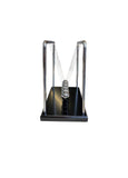 Le Monde - Newtons Cradle