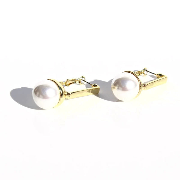 Queen Of The Foxes - The XL Pearl Earrings